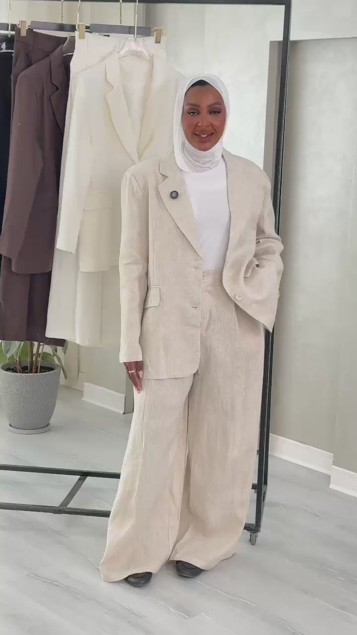 بدلة نسائي واسعة