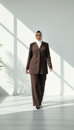 بدلة نسائي